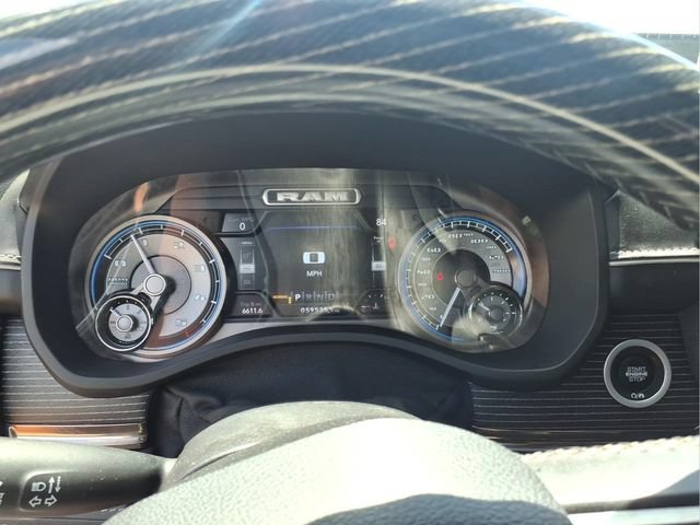 Used 2021 RAM 1500 Limited AWD/4WD image 16