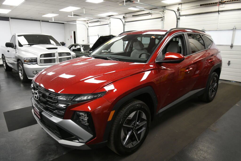 Used 2026 Hyundai Tucson SEL Plus AWD/4WD image 3
