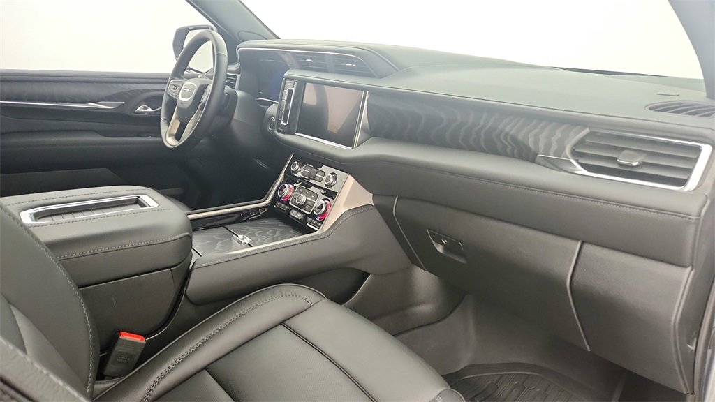 Used 2024 GMC Yukon Denali w/ Max Trailering Package image 33