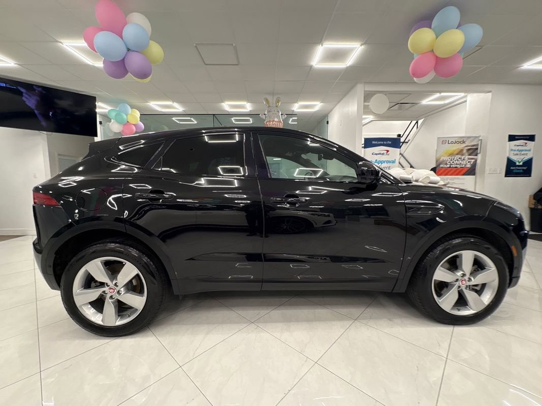 Used 2021 Jaguar E-PACE SE image 5