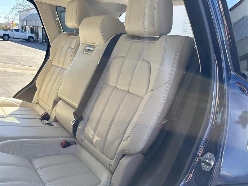Used 2017 Land Rover Range Rover Sport HSE AWD/4WD image 31