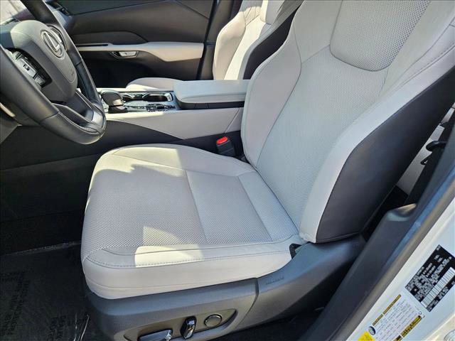Used 2024 Lexus RX 350 Premium w/ Cold Area Package image 16