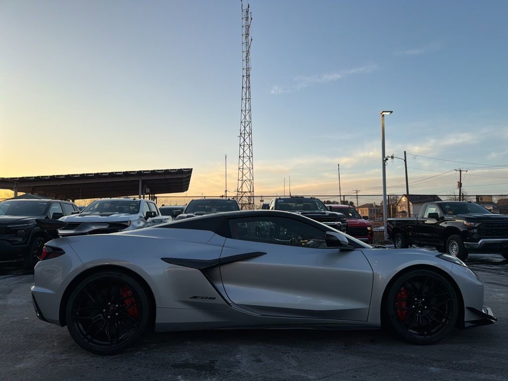 New 2026 Chevrolet Corvette Z06 w/ Z07 Performance Package image 3