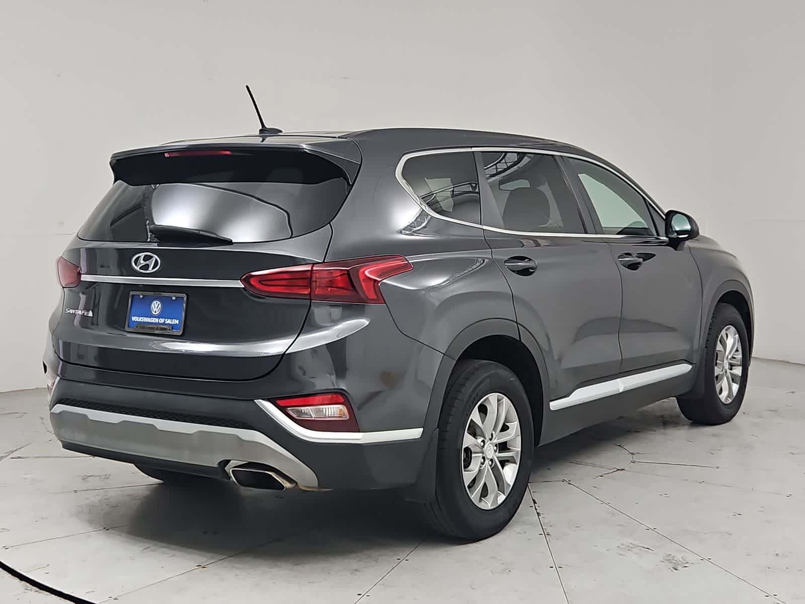 Used 2020 Hyundai Santa Fe SE FWD image 6