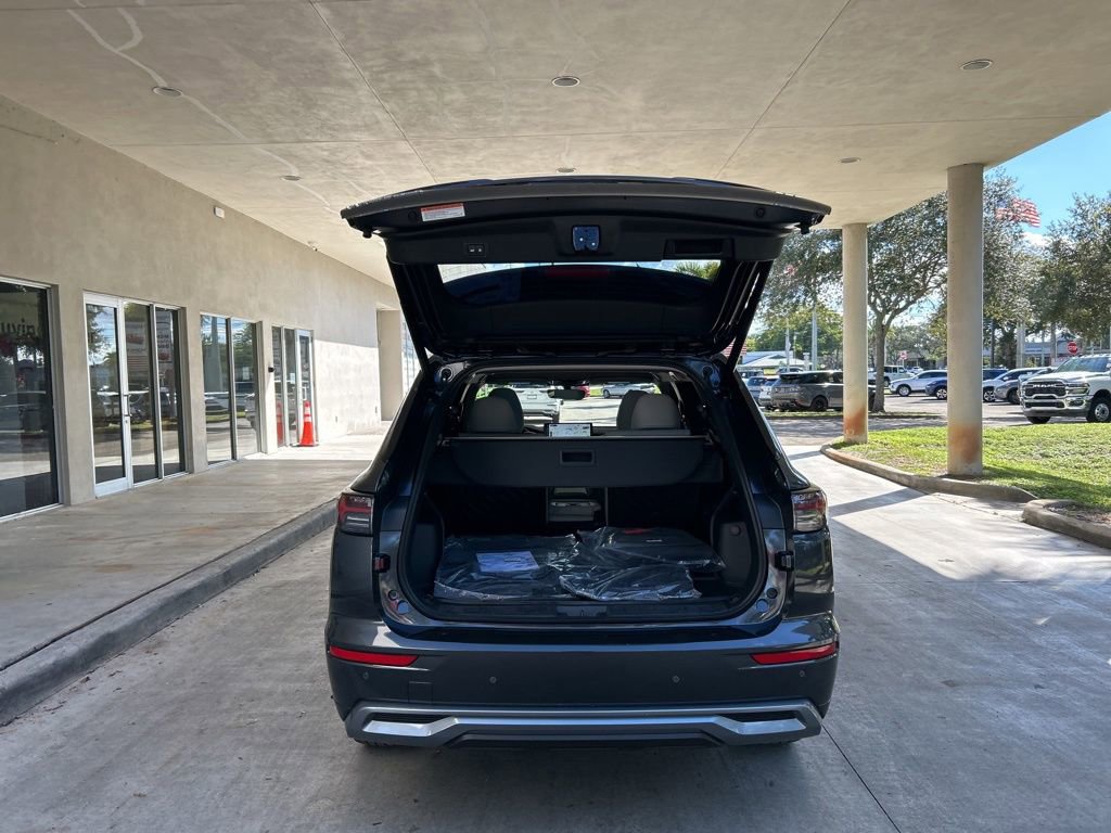 New 2025 Mitsubishi Outlander SEL image 34