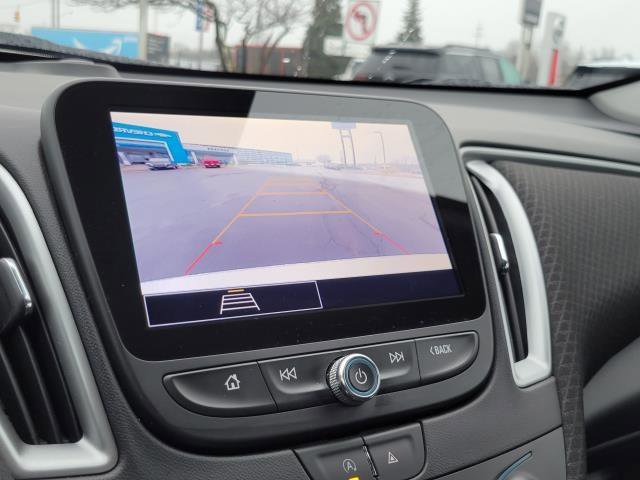 Used 2023 Chevrolet Malibu RS image 19