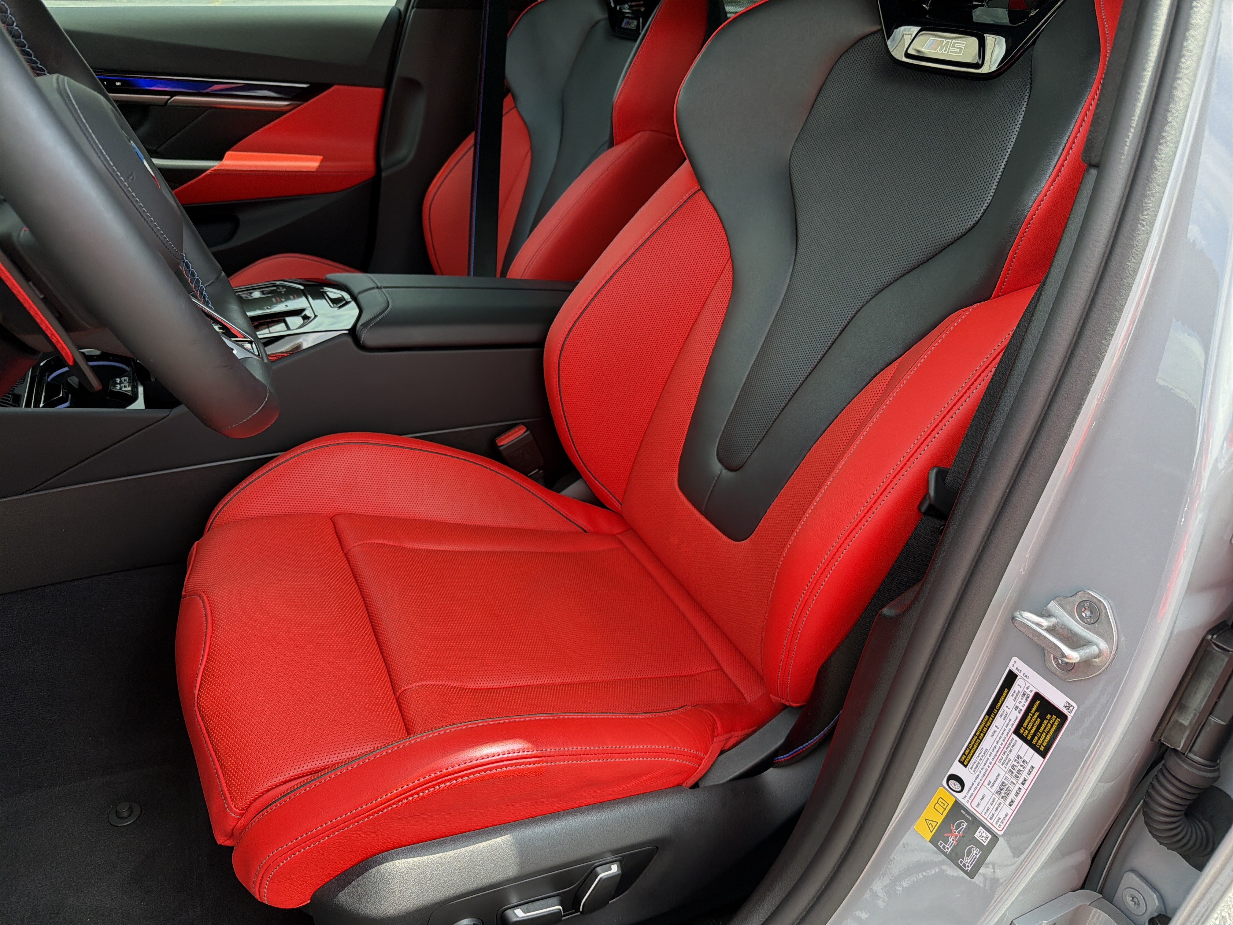Certified 2026 BMW M5 w/ Executive Package AWD/4WD image 19
