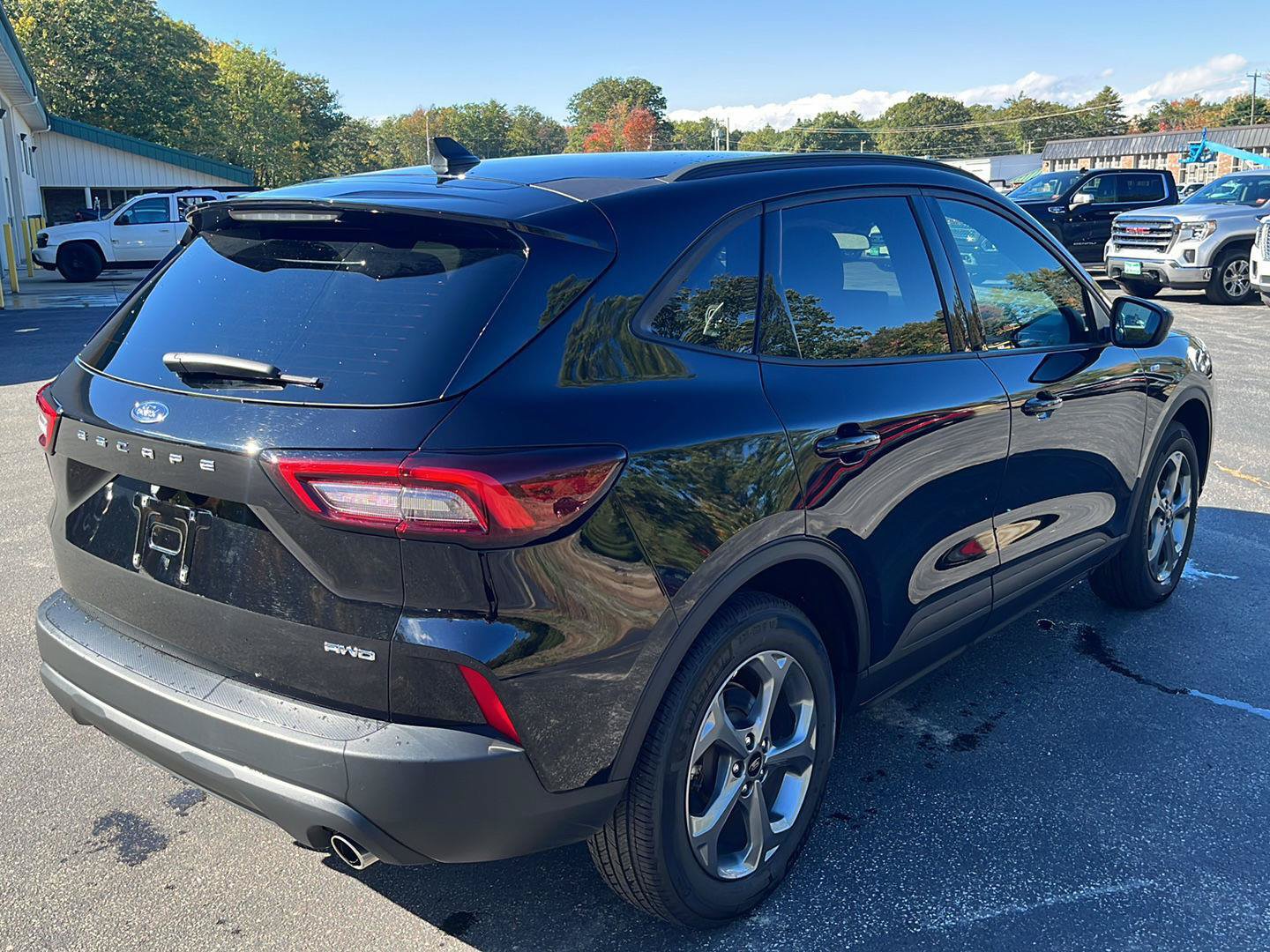 Used 2026 Ford Escape ST-Line AWD/4WD image 5