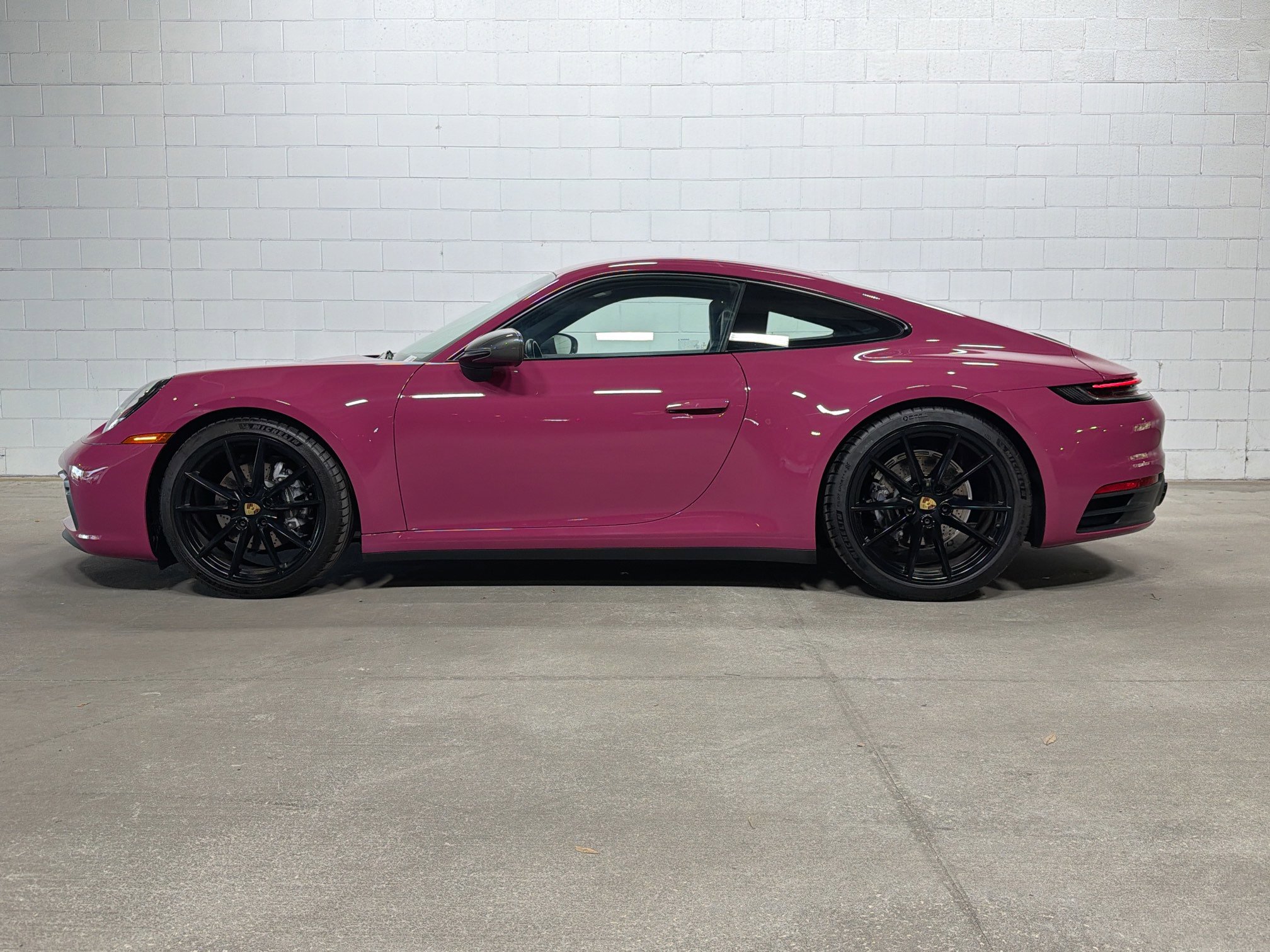Certified 2024 Porsche 911 Carrera T RWD image 2