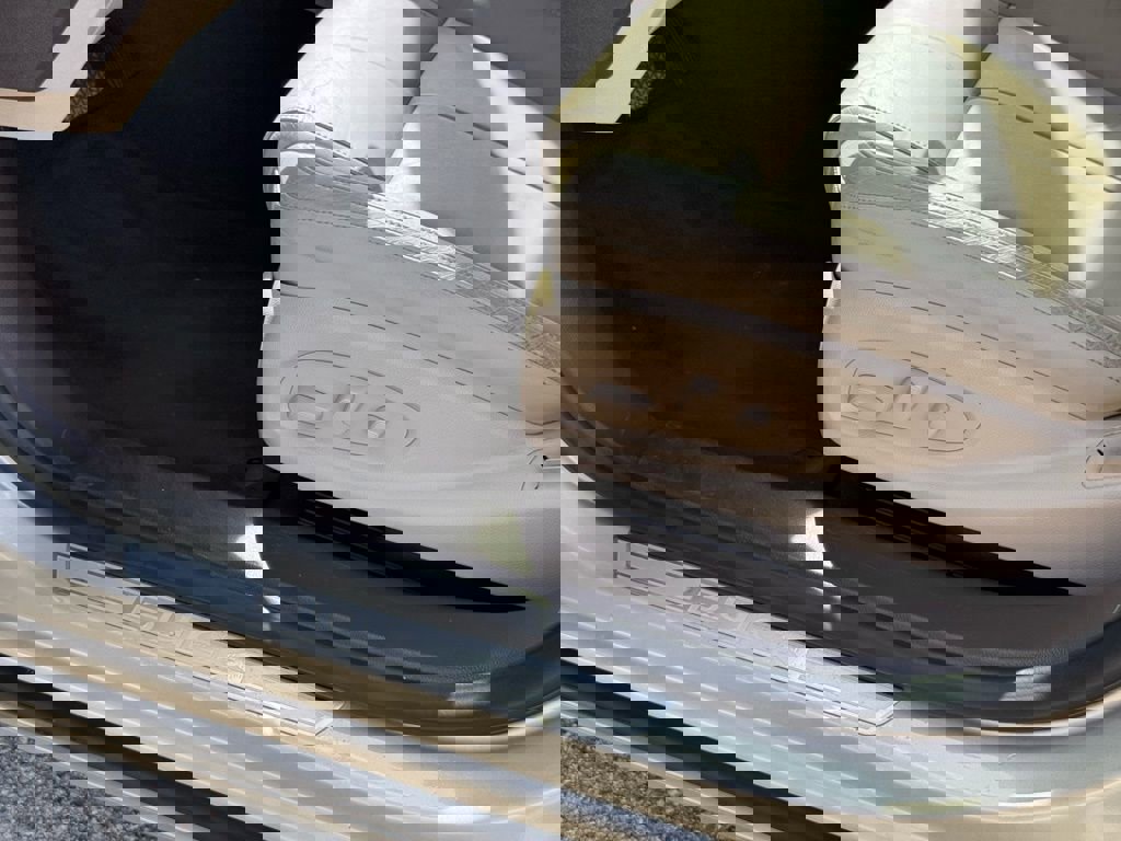 Used 2014 Buick LaCrosse Leather image 26