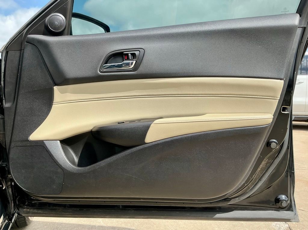 Used 2014 Acura ILX w/ Premium Package FWD image 22