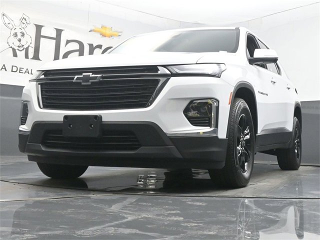 Used 2023 Chevrolet Traverse LT image 4