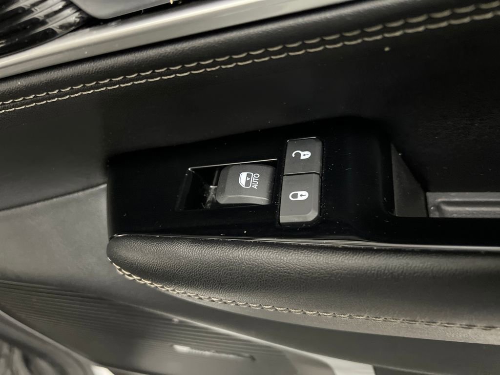 Used 2024 Jeep Wagoneer L Series II w/ Flexible Seating Group image 23