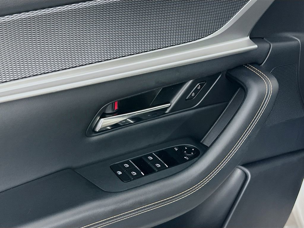 Certified 2024 MAZDA CX-90 Plug-In Hybrid w/ Premium Pkg image 12