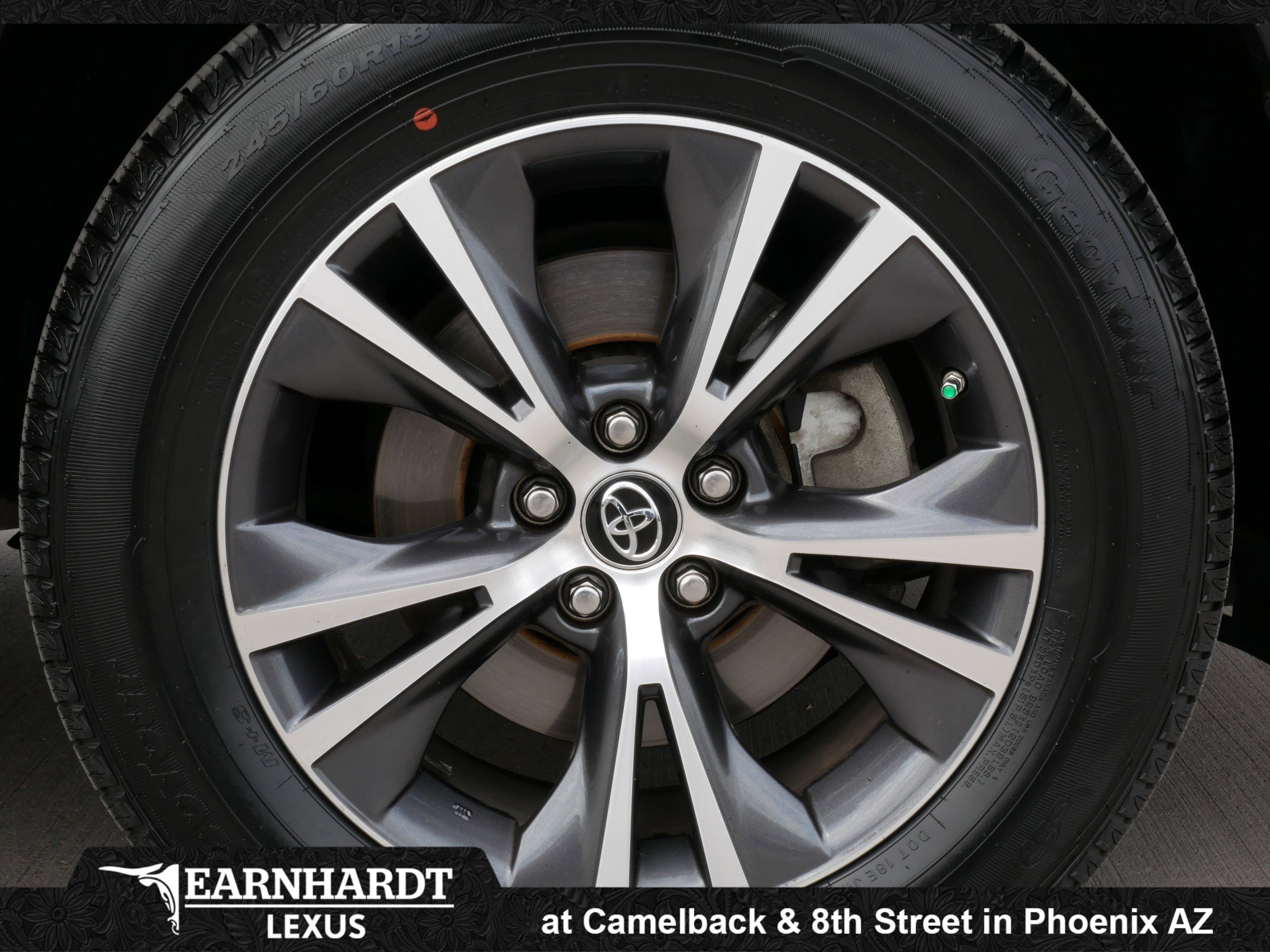 Used 2017 Toyota Highlander LE image 23