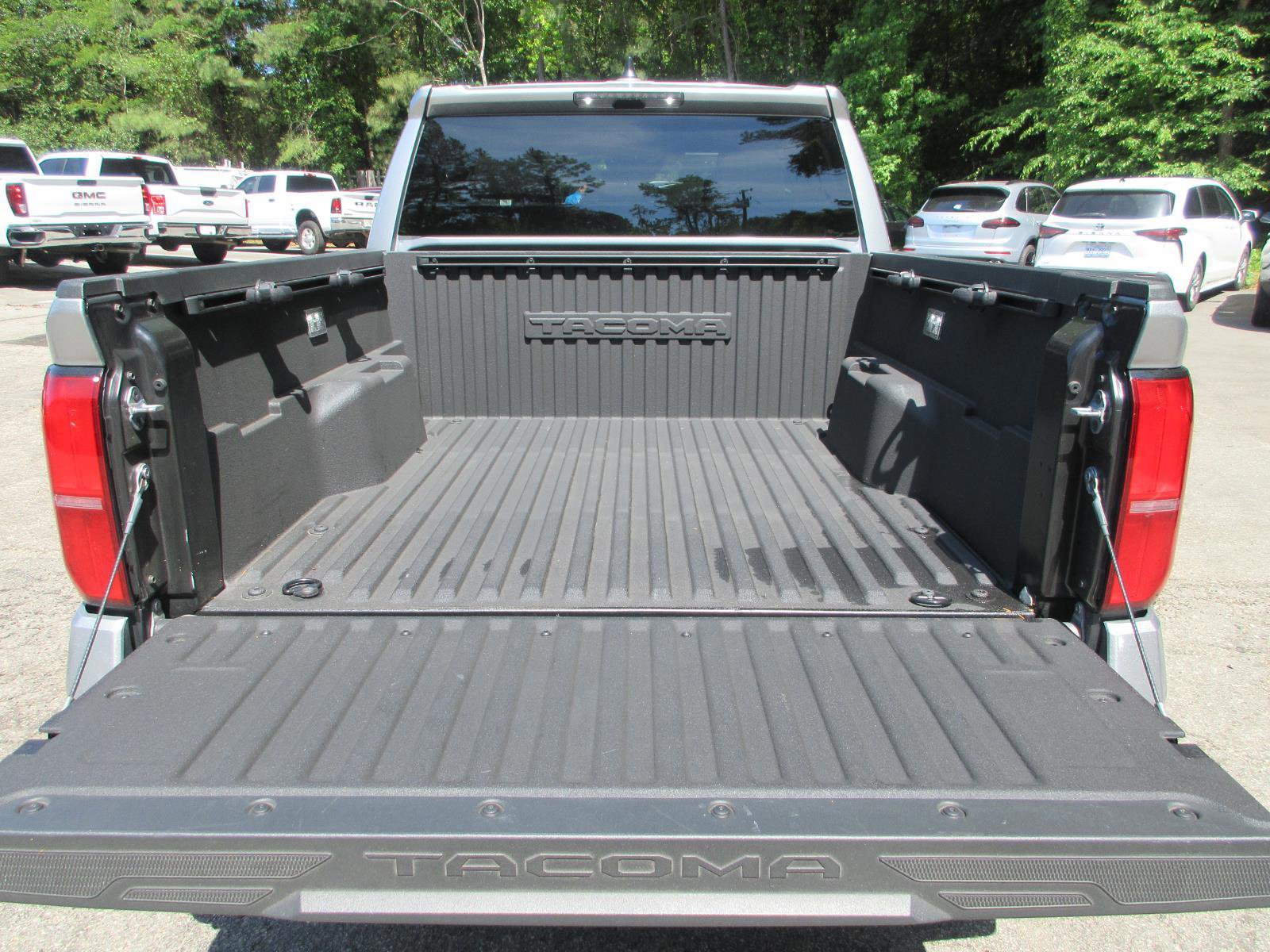Used 2024 Toyota Tacoma TRD Sport RWD image 27