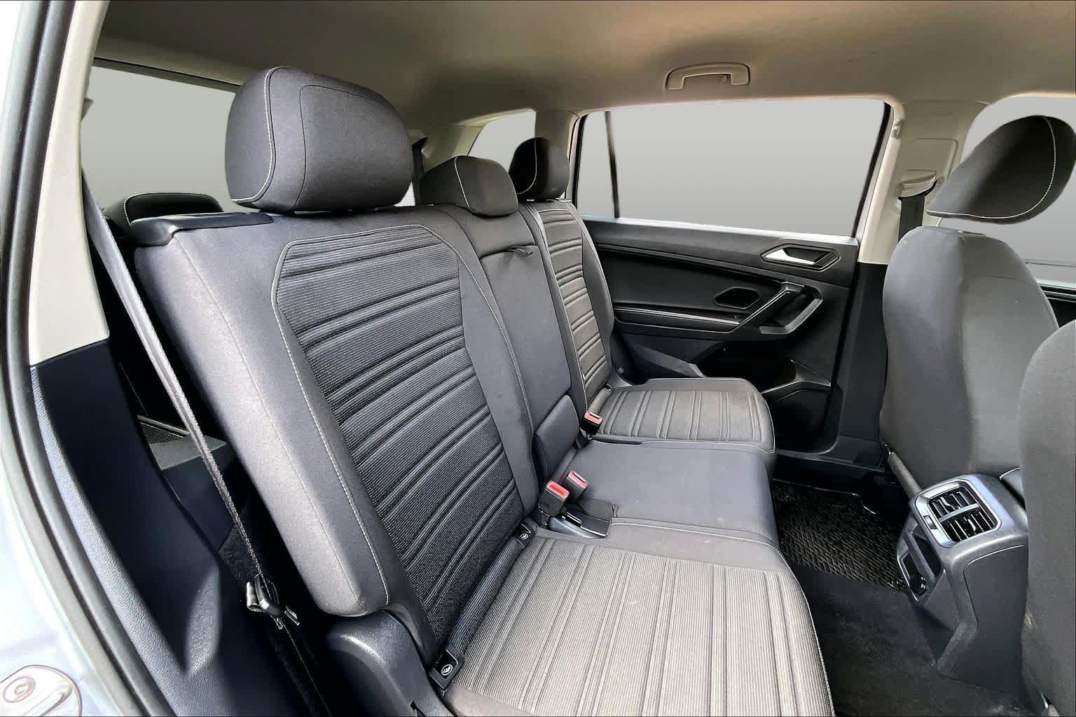 Used 2022 Volkswagen Tiguan S FWD image 19