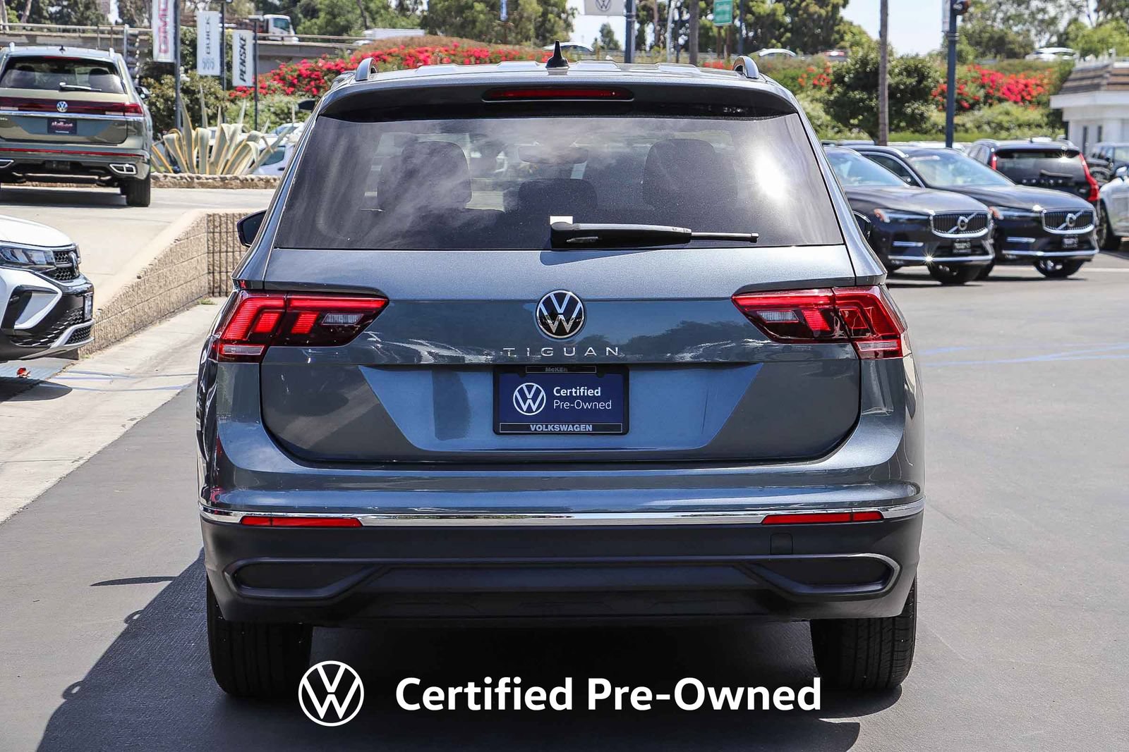 Used 2024 Volkswagen Tiguan S FWD image 8