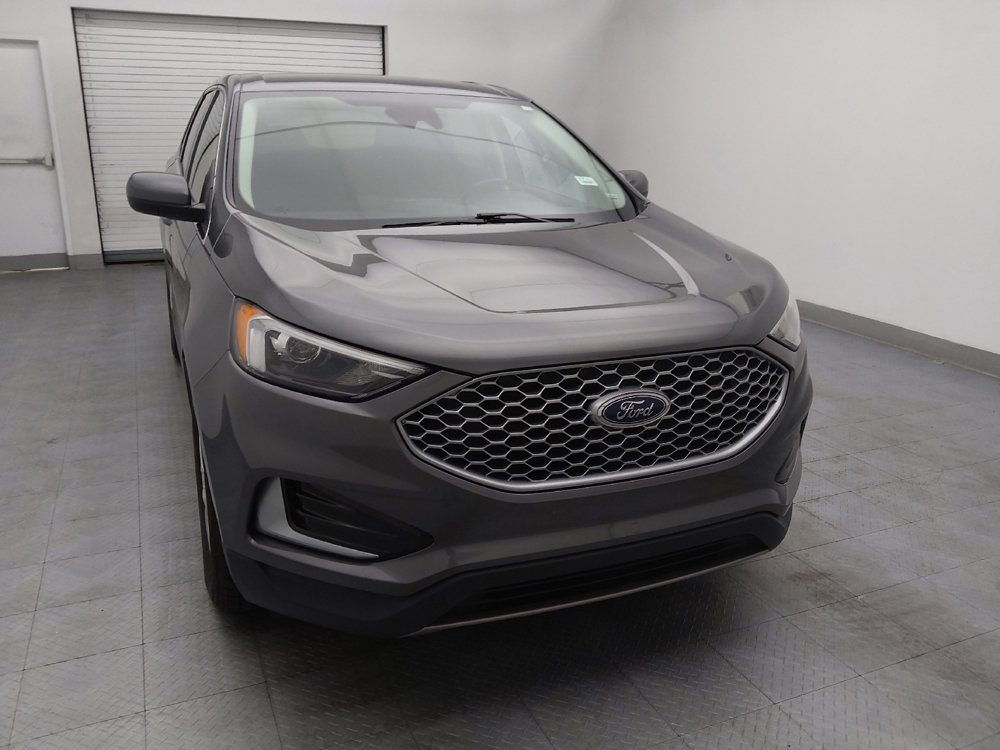 Used 2023 Ford Edge SEL image 14