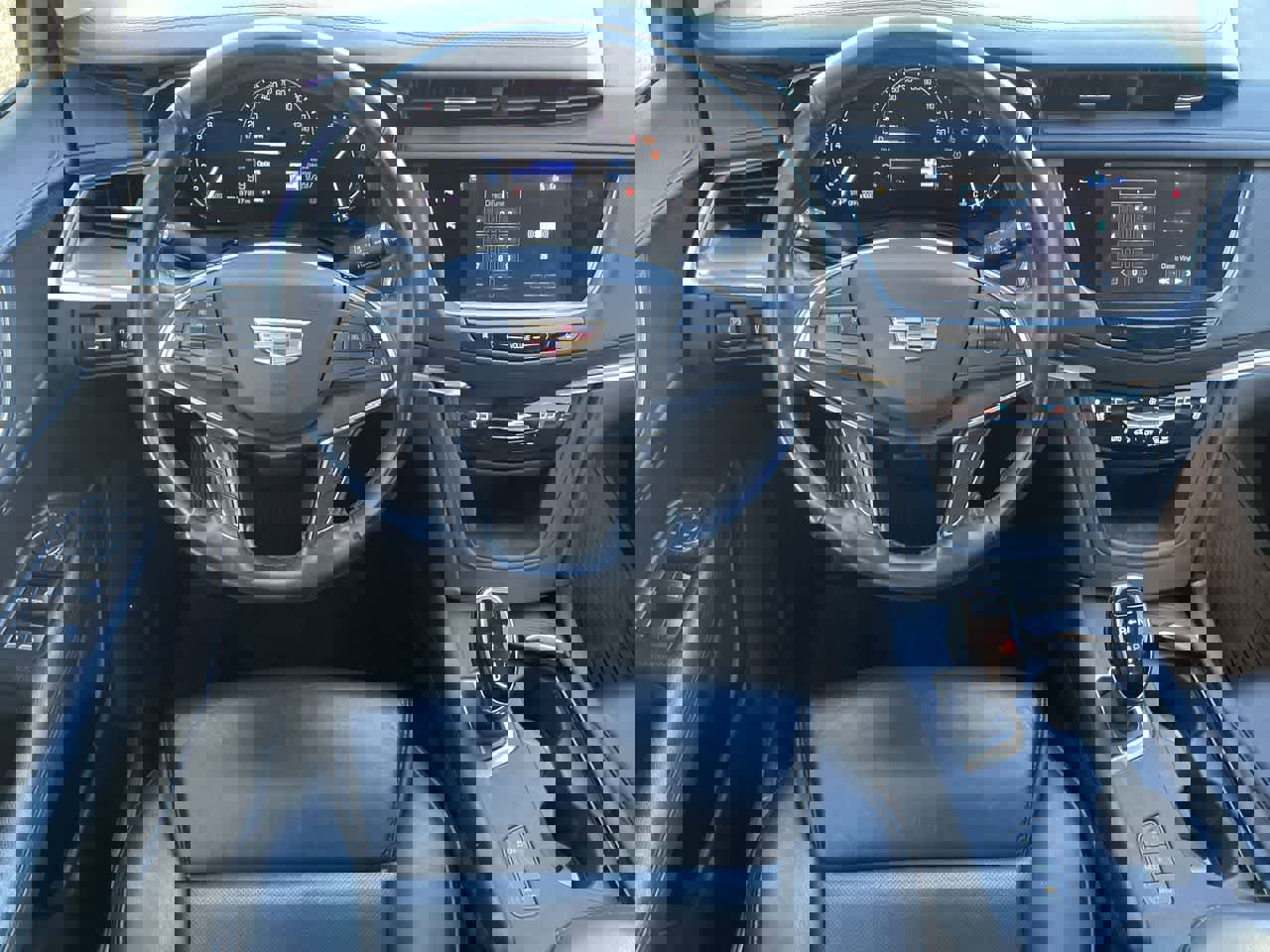 Used 2019 Cadillac XT5 Premium Luxury w/ LPO, Black Ice Package image 11