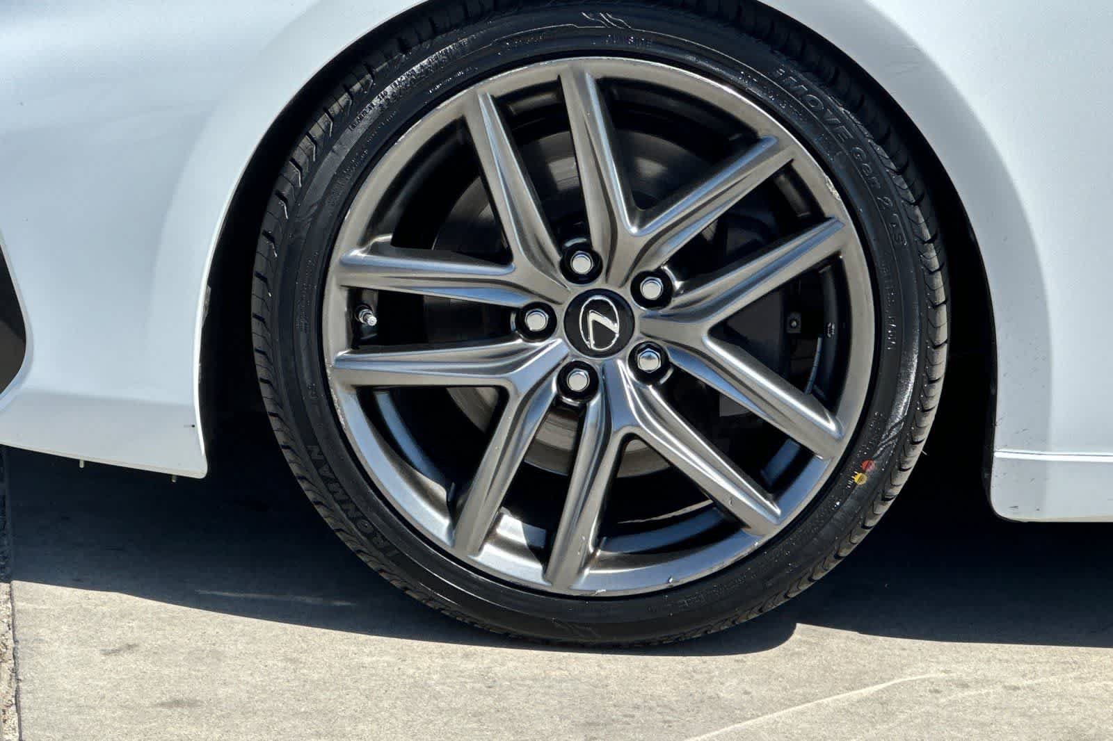 Used 2017 Lexus IS 350 F Sport w/ F Sport Package RWD image 36