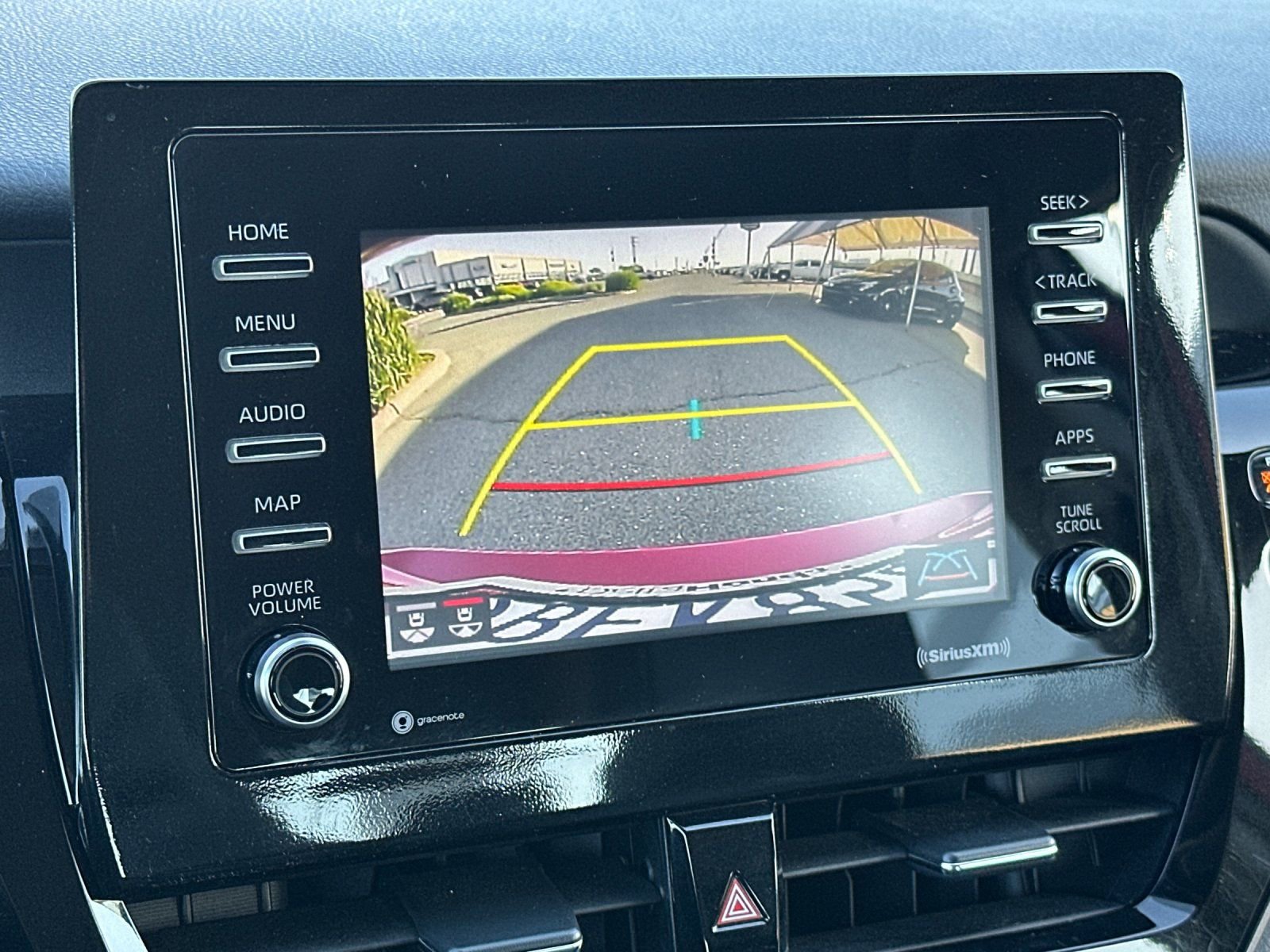 Used 2022 Toyota Camry SE w/ Convenience Package image 18