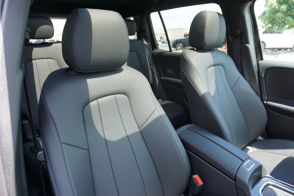 New 2025 Mercedes-Benz GLB 250 4MATIC image 68