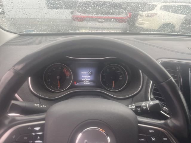 Used 2020 Jeep Cherokee Limited AWD/4WD image 14