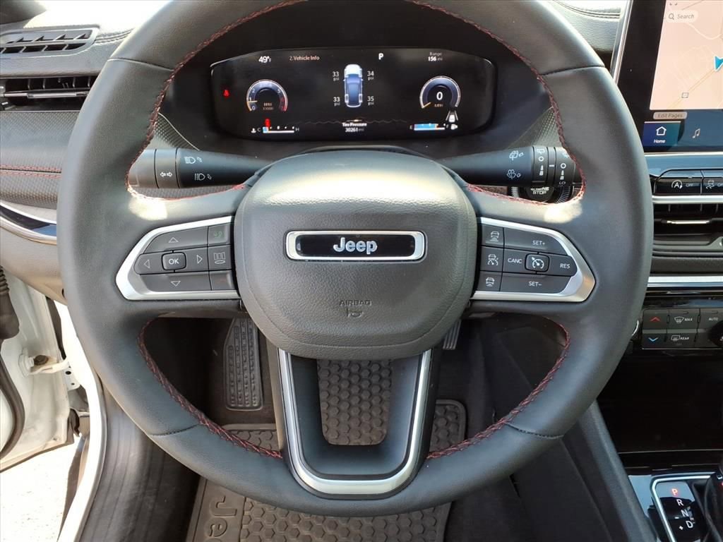 Used 2025 Jeep Compass Trailhawk w/ Trailhawk Elite Group image 19