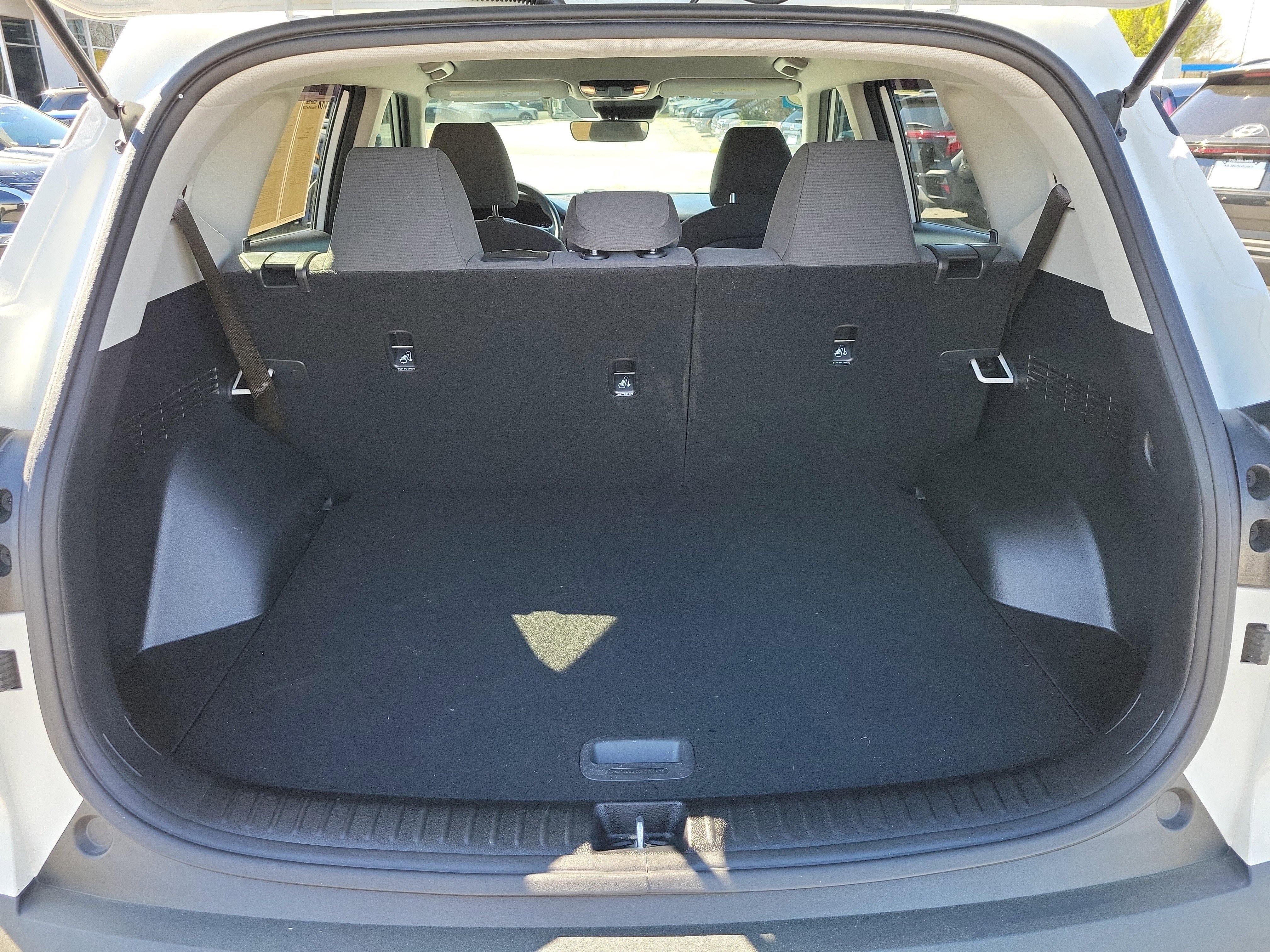 Used 2023 Kia Seltos LX image 9