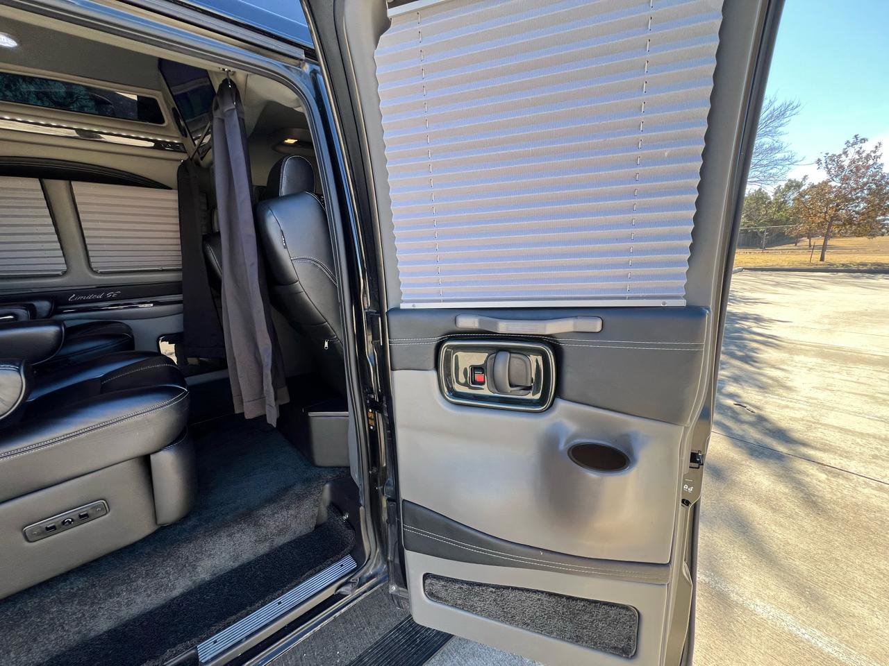 Used 2017 Chevrolet Express 2500 image 36