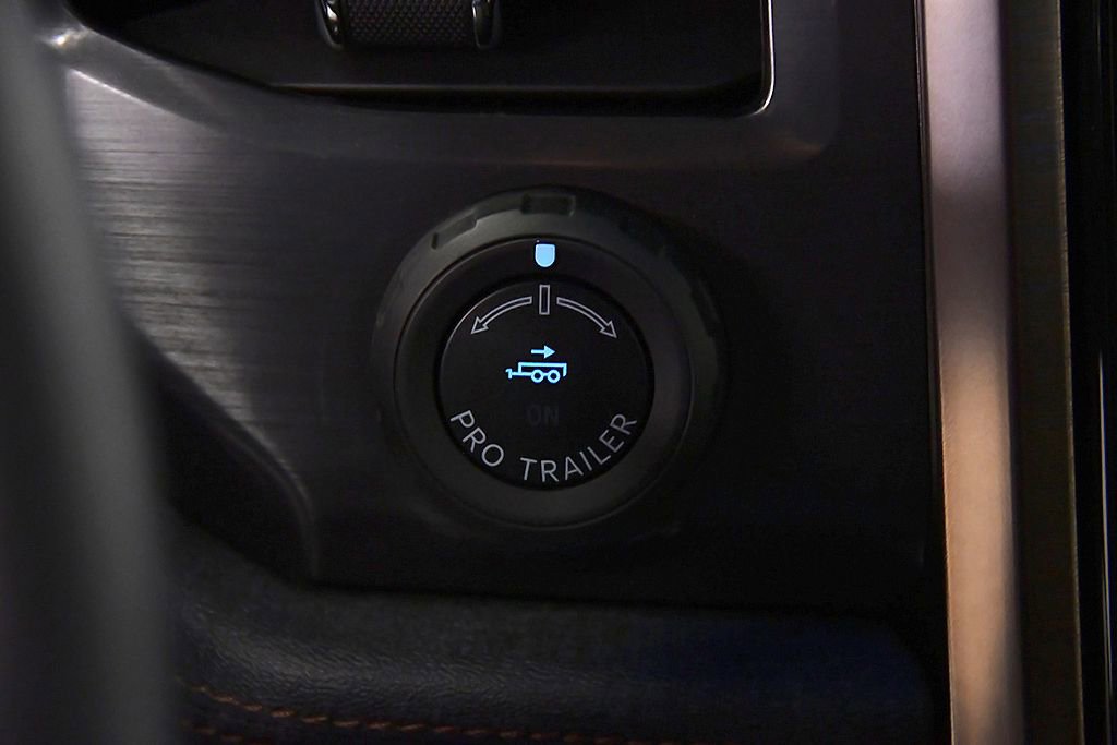 Used 2025 Ford F150 Lightning Lariat AWD/4WD image 23