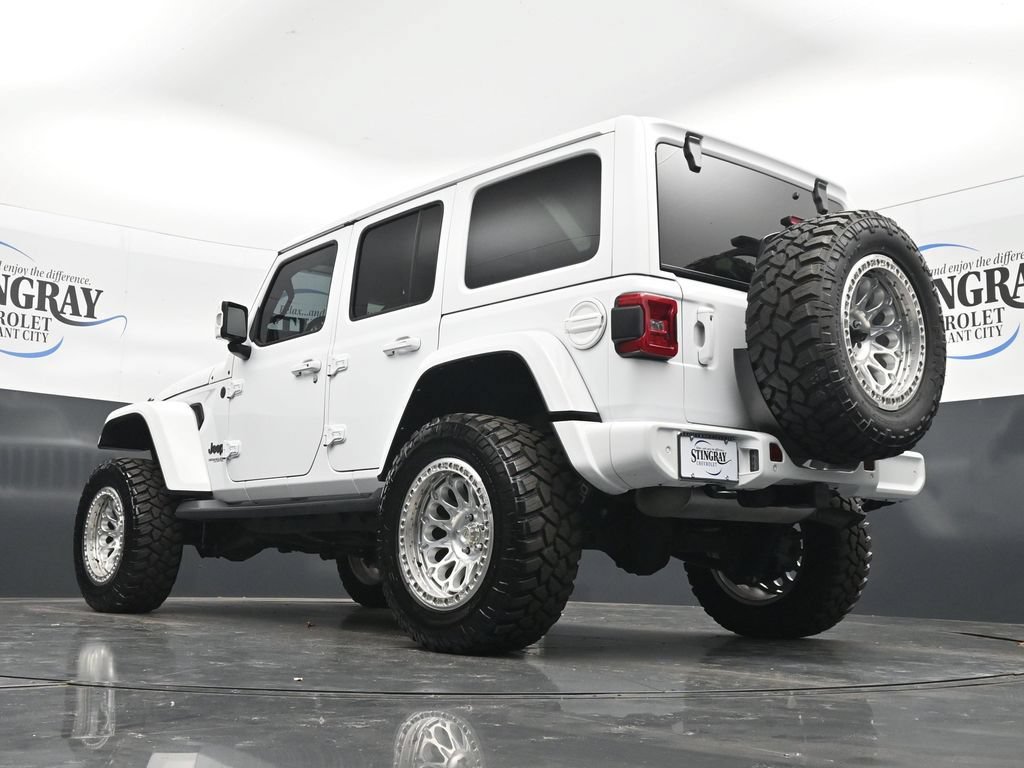 Used 2022 Jeep Wrangler Unlimited Sahara AWD/4WD image 30