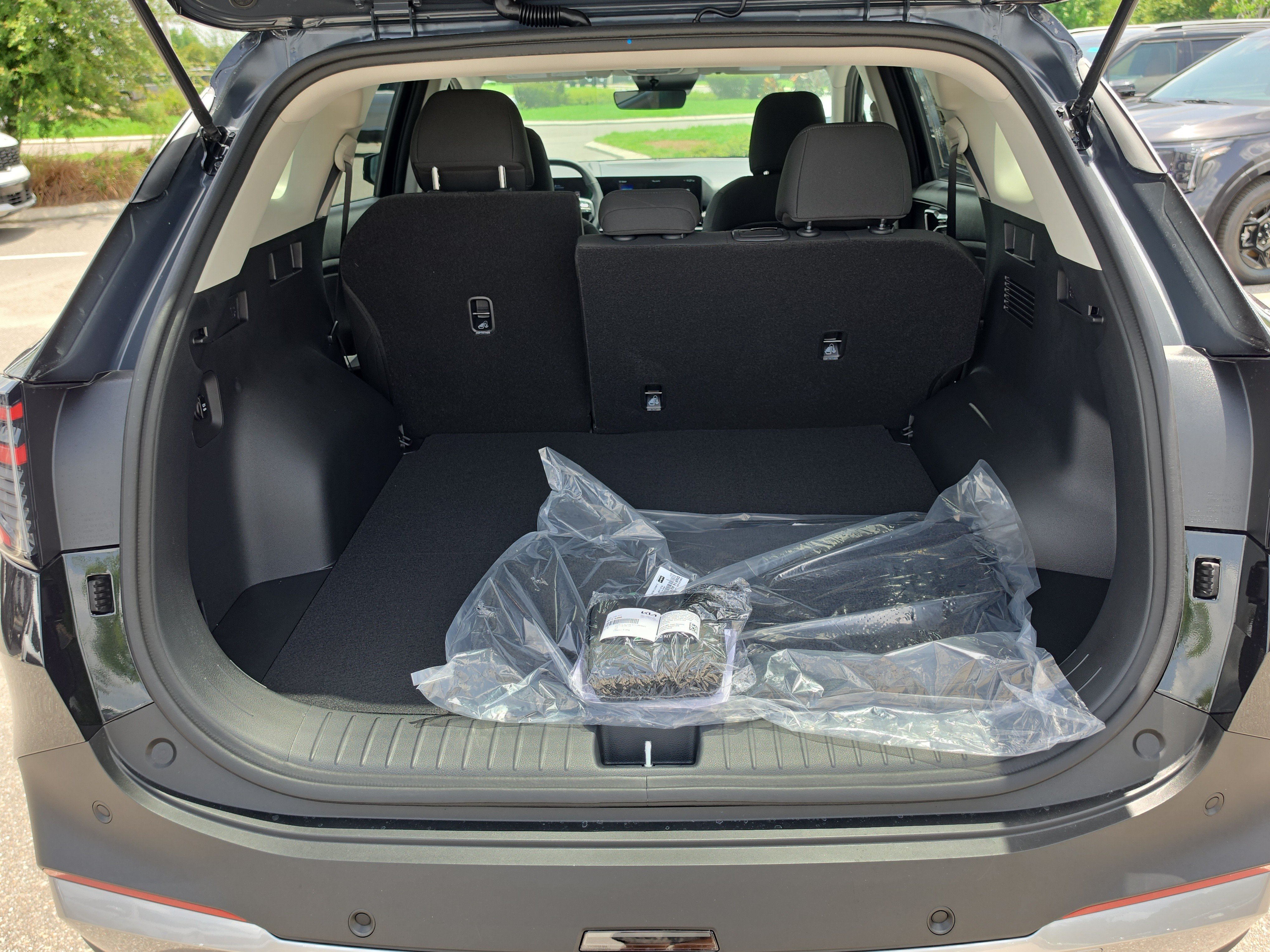 New 2027 Kia Sportage LX FWD image 10