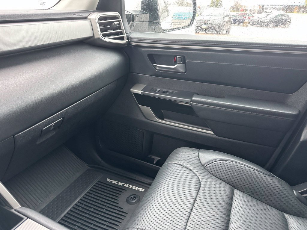 Used 2023 Toyota Sequoia Limited AWD/4WD image 58