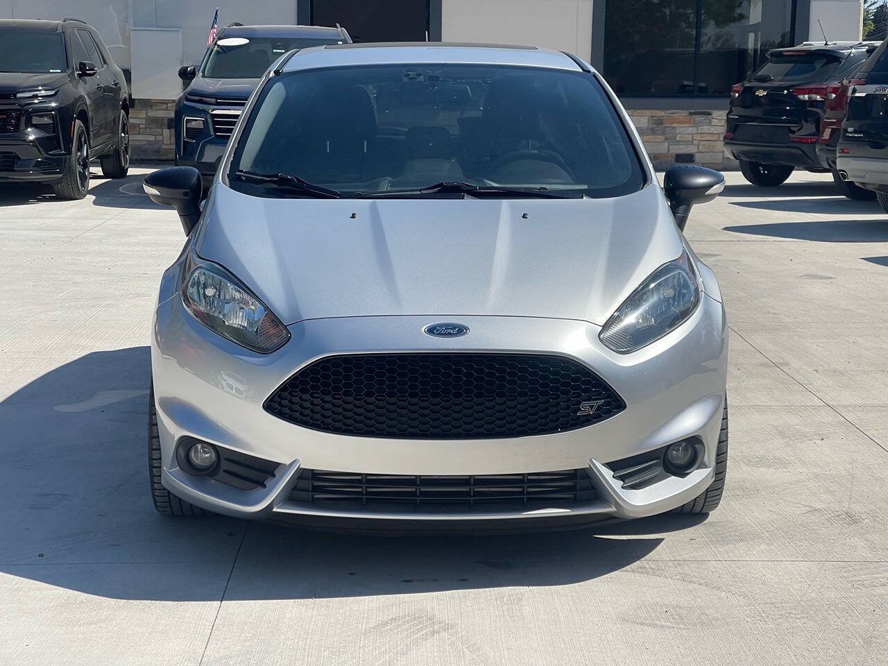 Used 2015 Ford Fiesta ST FWD image 3