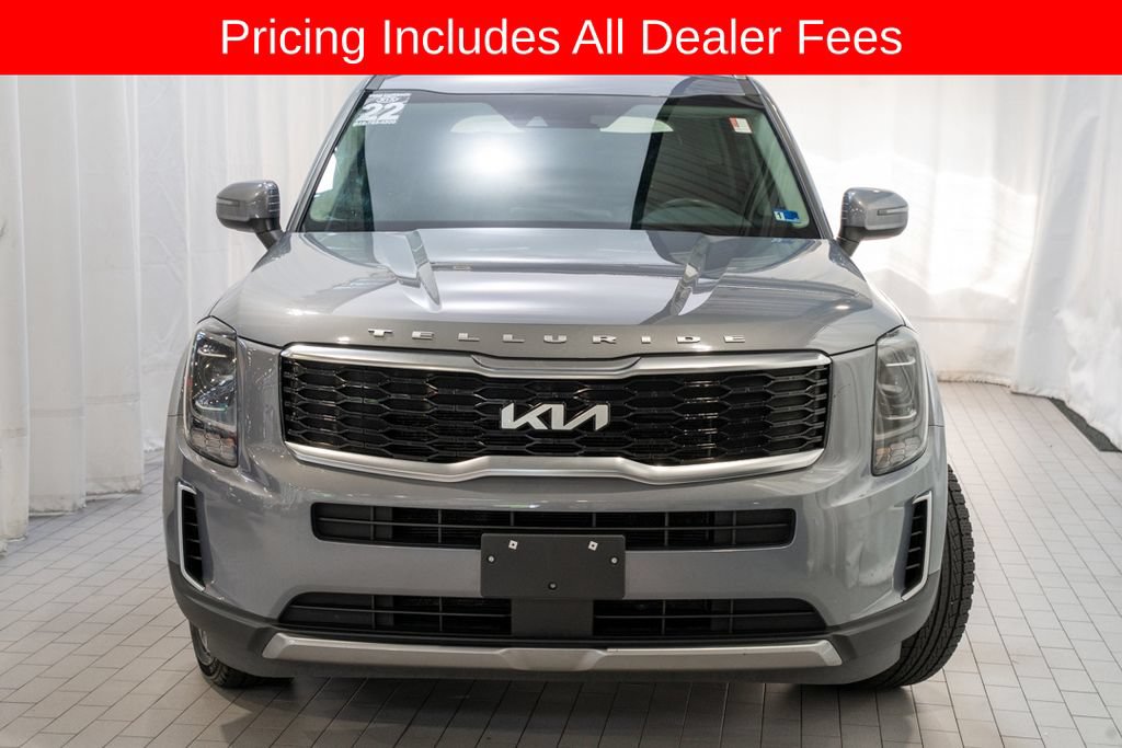 Used 2022 Kia Telluride S FWD image 2