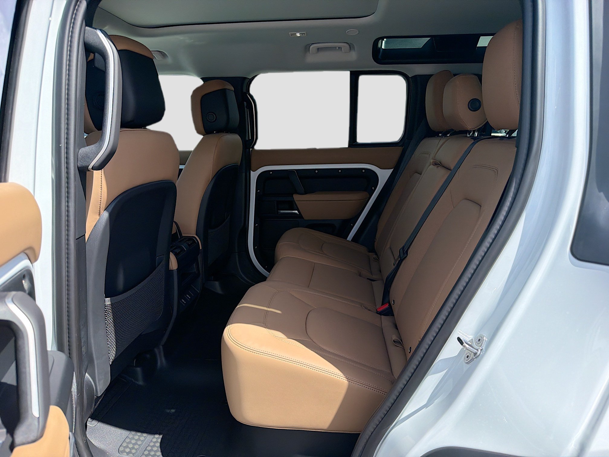 New 2026 Land Rover Defender 110 S AWD/4WD image 20