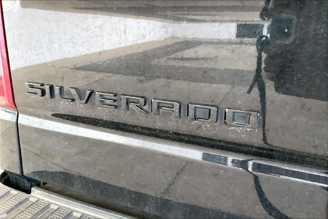 Used 2021 Chevrolet Silverado 1500 LT Trail Boss w/ Convenience Package II AWD/4WD image 21
