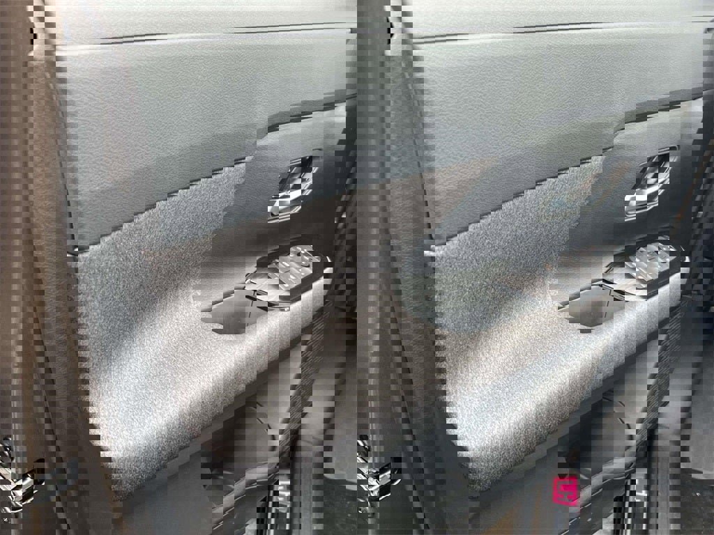 New 2026 Nissan Kicks SV w/ SV Premium Package image 24