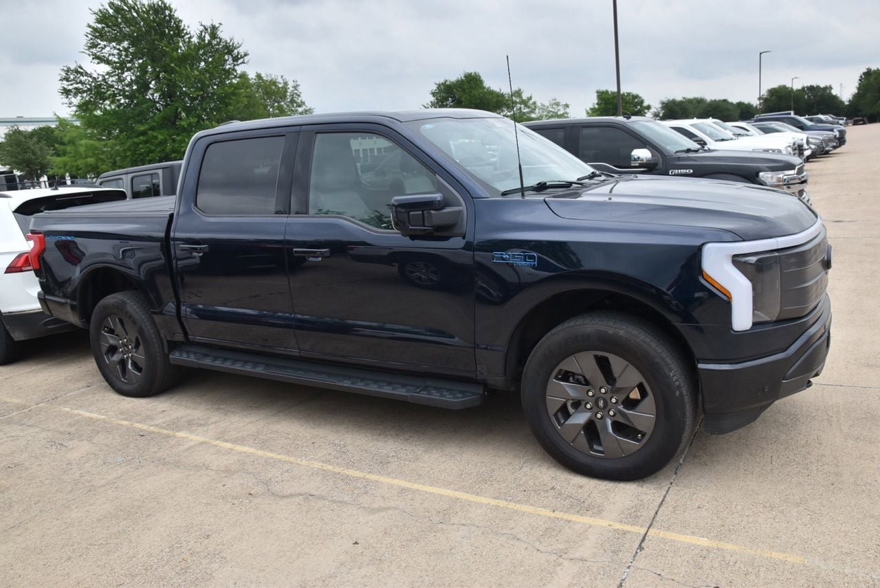 Certified 2025 Ford F150 Lightning Lariat AWD/4WD image 5