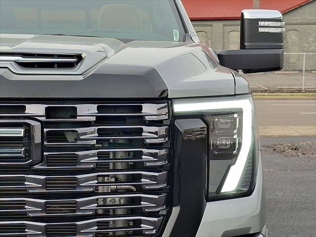 Used 2025 GMC Sierra 2500 Denali Ultimate image 28