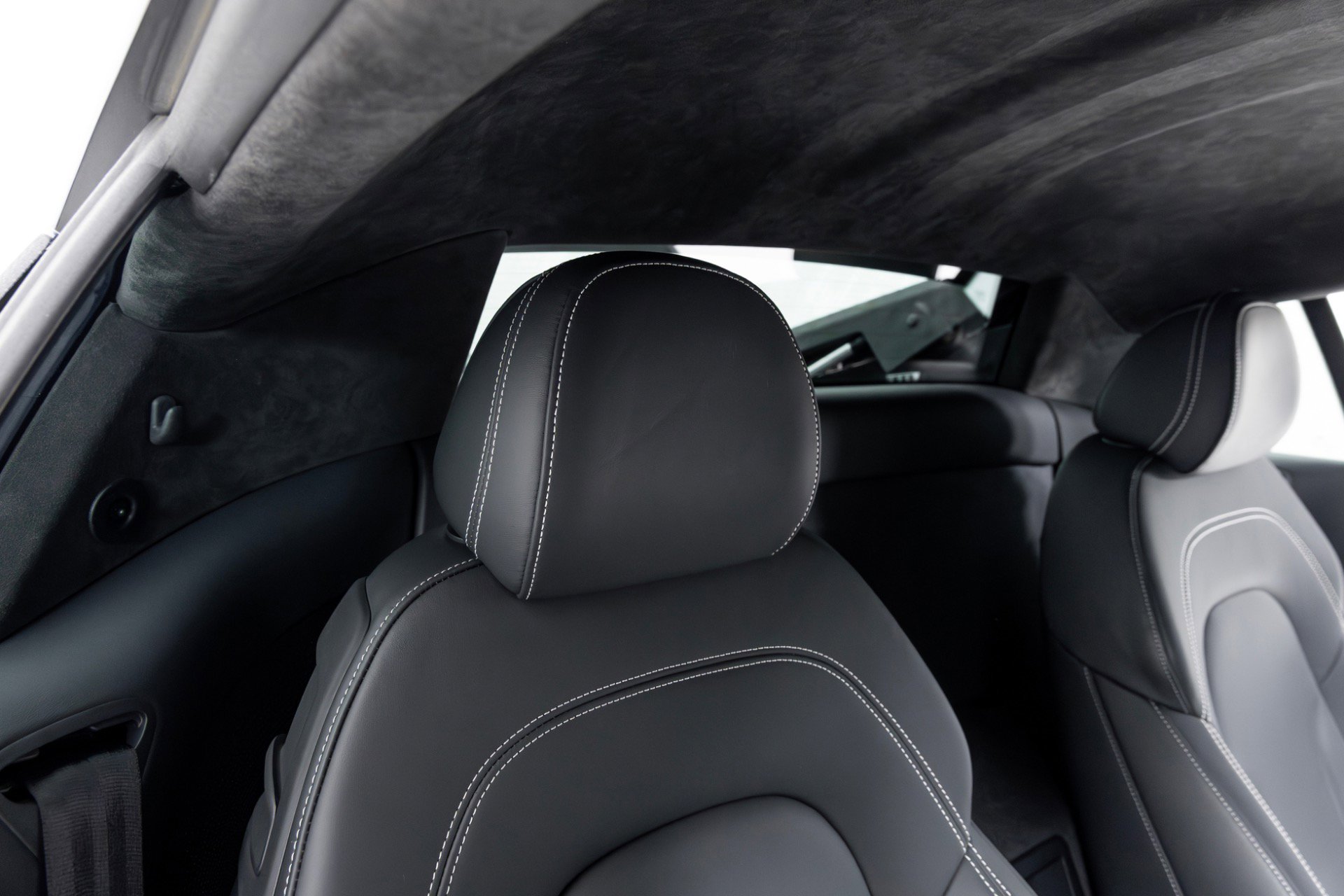 Used 2015 Audi R8 Competition image 36