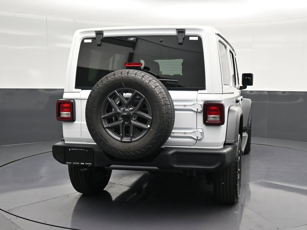 Used 2026 Jeep Wrangler Unlimited Sport AWD/4WD image 2