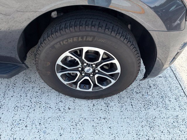 Used 2024 Ford Expedition XLT AWD/4WD image 41