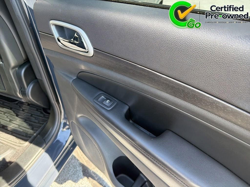 Used 2018 Jeep Grand Cherokee Altitude RWD image 24