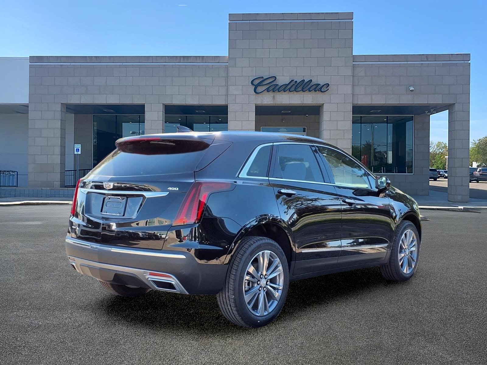New 2026 Cadillac XT5 Premium Luxury w/ Driver Assist Package AWD/4WD image 4