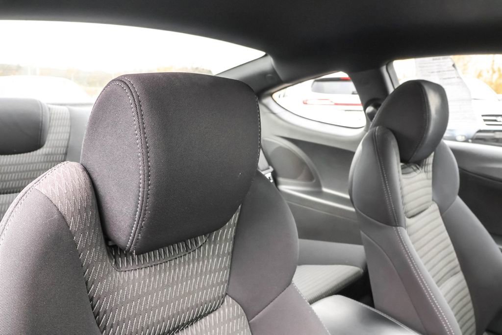 Used 2013 Hyundai Genesis 2.0T image 33