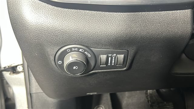 Used 2024 Jeep Compass Limited AWD/4WD image 19