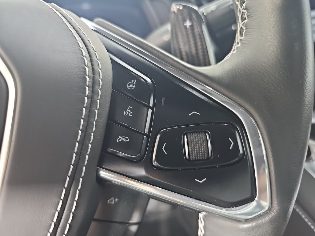 Certified 2024 Chevrolet Corvette E-Ray AWD/4WD image 22